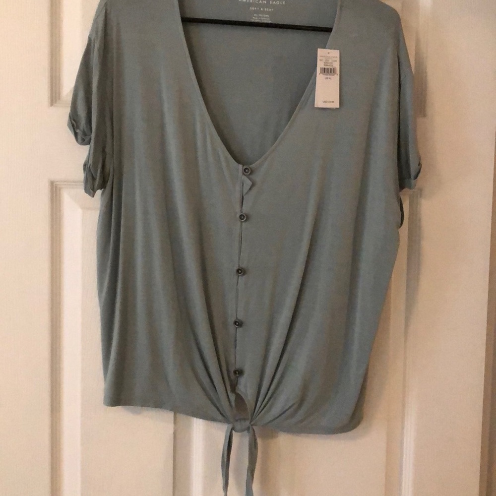 American Eagle tie front top